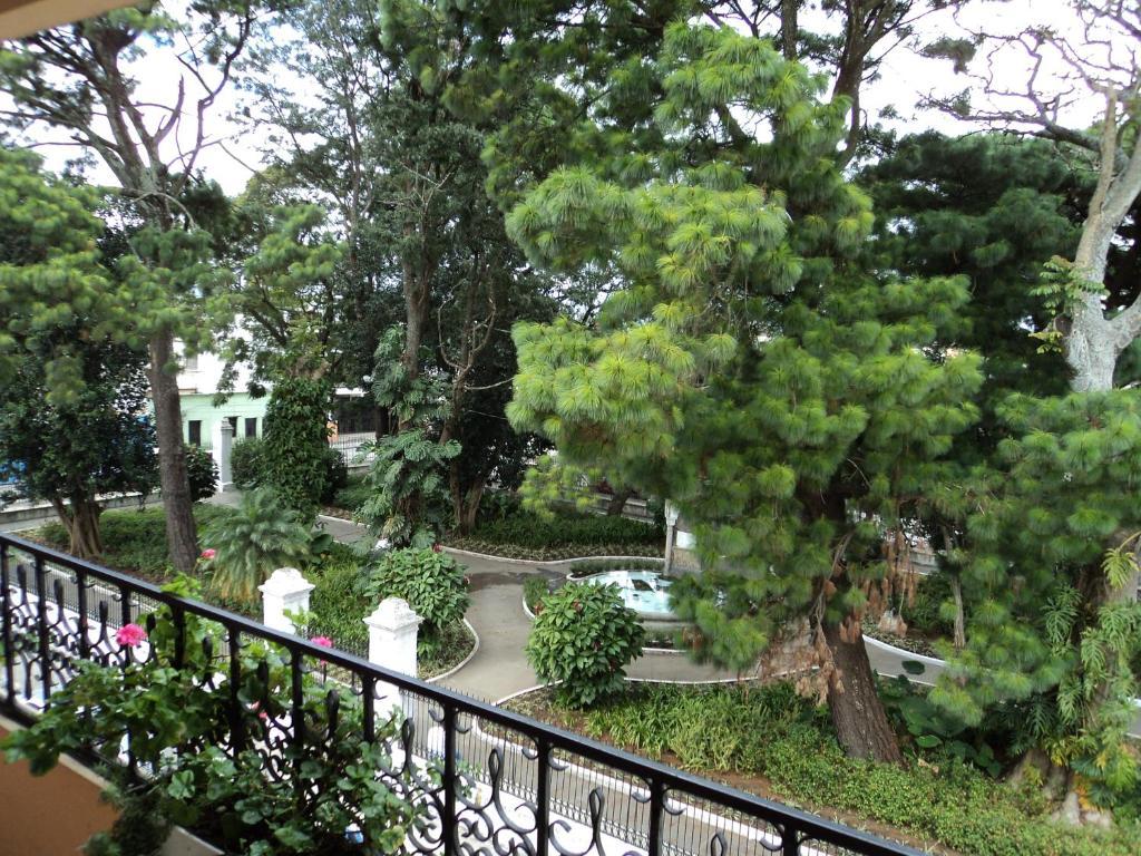 Hotel Cantabria Guatemala City Exterior foto